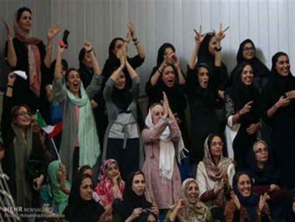 تصاویر/ فینال لیگ برتر بسکتبال با حضور بانوان بدحجاب برگزار شد !