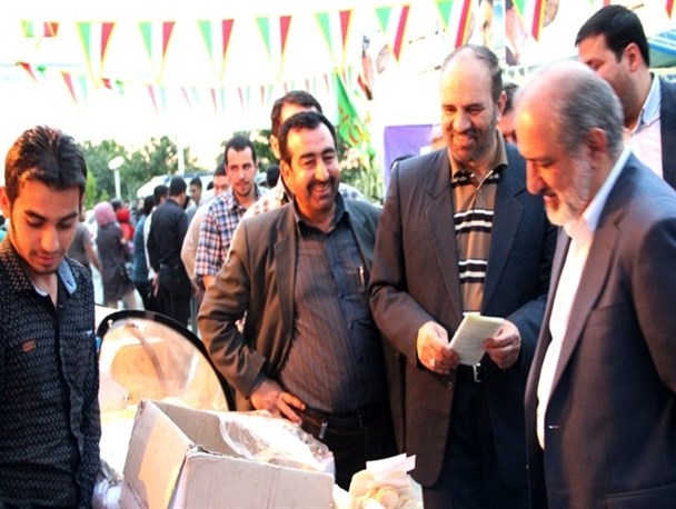 فرمانده سپاه شهداء از نمایشگاه بانوای کاروان ارومیه بازدید کرد/تصاویر