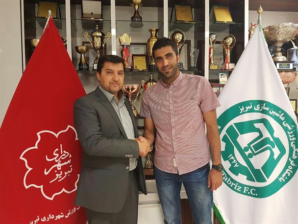 دروازه‌بان ماشین سازی قراردادش را با سبزقبایان تمدید کرد
