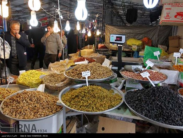 اگر غرفه ها از حضور اصناف کامل نشود نمایشگاه در بیرجند برگزار نمی شود/ 80 درصد غرفه داران بومی نیستند