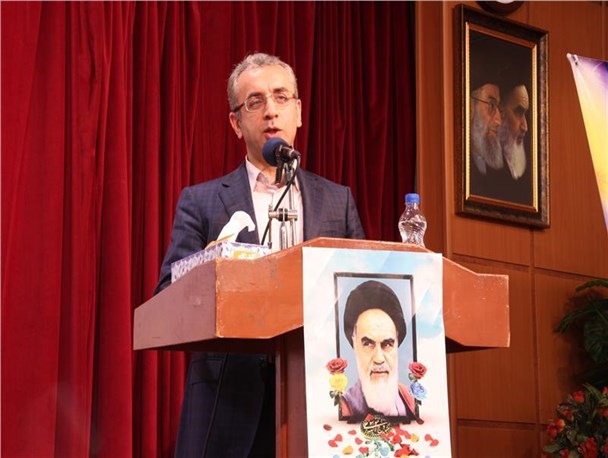 مسیر امام خمینی(ره) مسیر الی الله بود/رهبر فرزانه انقلاب ما در مکتب امام (ره) پرورش پیدا کردند