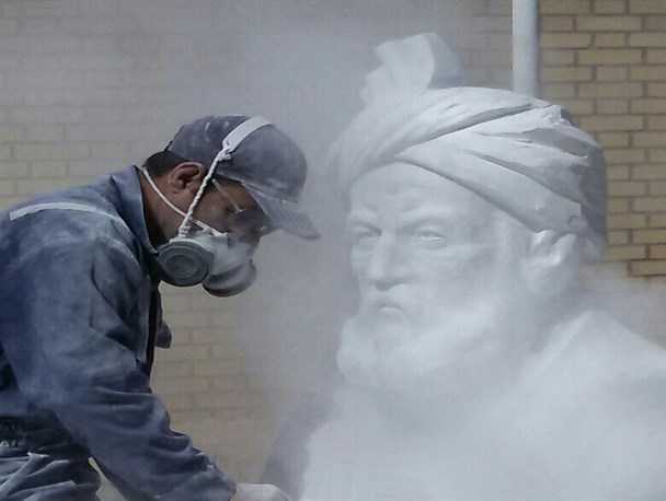 ساخت سردیس فردوسی در نی ریز به سفارش وزارت خارجه