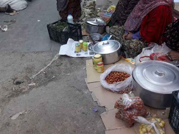 قیمت ارزان مواد غذایی مهر تاییدی برای مصرف کننده/ حراج سلامت در بساط دستفروشان