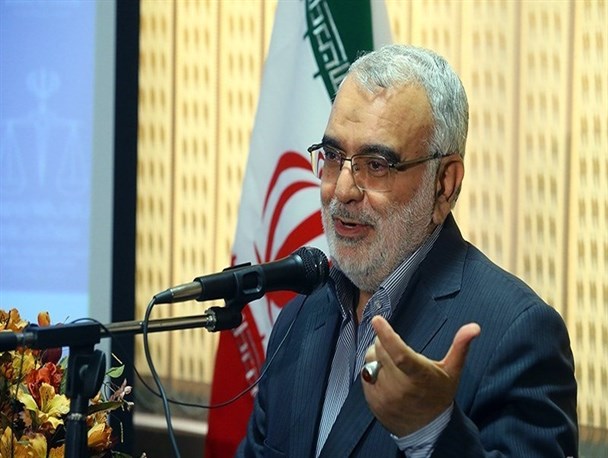سیاست خودکفایی نیازمندان را با تمام توان دنبال می‌کنیم