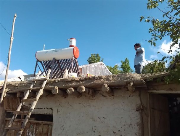 برچیدن لوازم هیزم سوز در خلخال؛ آبگرمکن خورشیدی توزیع می شود