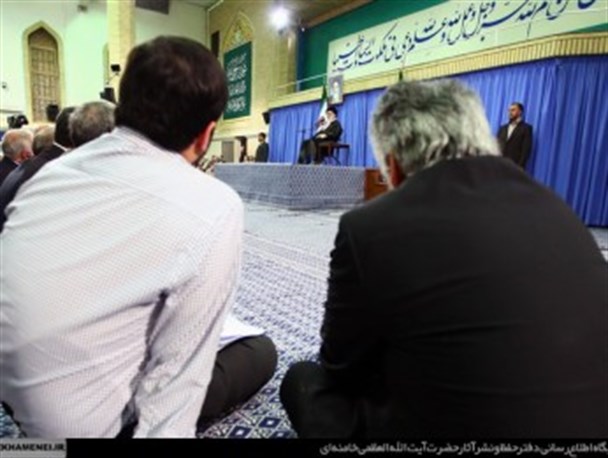 نهضت علمی کشور نباید متوقف شود/ یکی از نقشه‌های اصلی دشمن متوقف کردن حرکت علمی است
