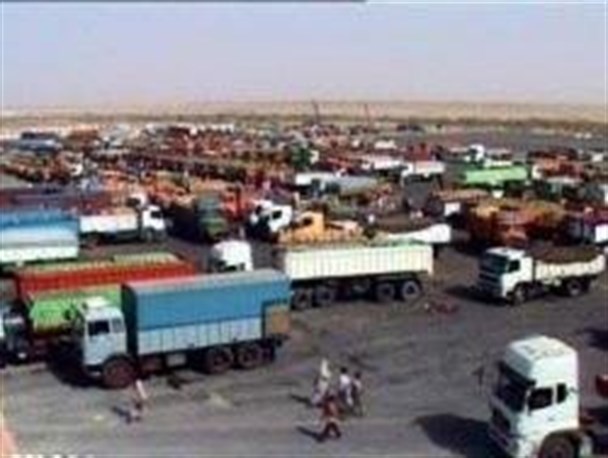 آغاز صادرات مواد غذایی از مرز مهران