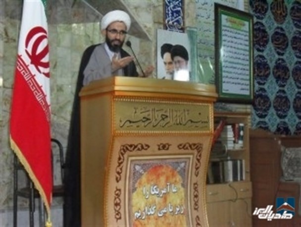 برخی تحریم‏ هراسی و یا خودتحریمی را برای خالی کردن دل آحاد مردم، القاء می‏ نمایند