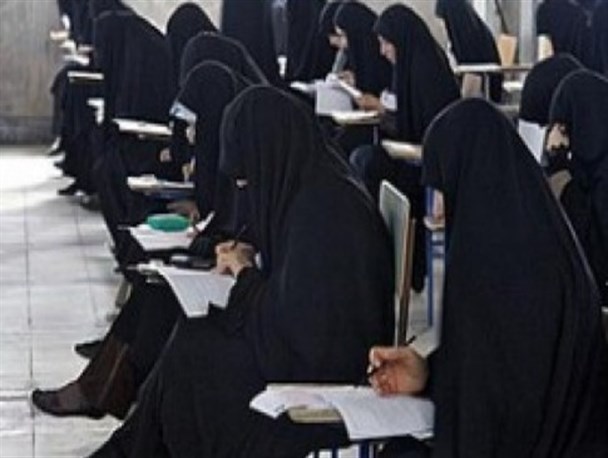 اخذ مجوز مجتمع فاطمیه/ کمبود تجهیزات سدی در برابر پیشرفت حوزه علمیه خواهران