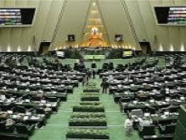 فاجعه بی عدالتی و تبعیض طبقاتی در گرو فیش های حقوقی/درآمدهای سرسام آور مدیران دولتی پیگیری شود