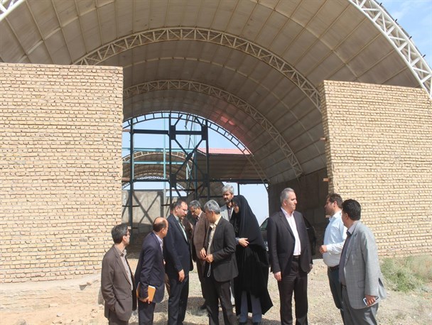بازدید مدیرعامل بانک ملی خراسان رضوی از پروژه‌های سرمایه‌گذاری خلیل آباد