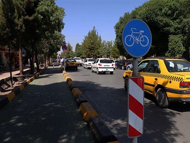 زحمت خودروها برای یک طرح غیرکارشناسی