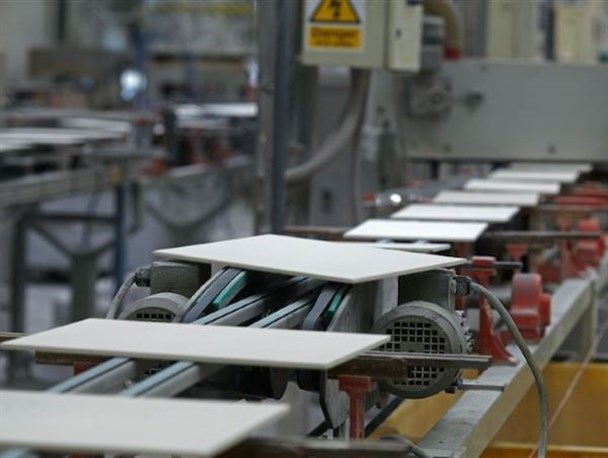 تکمیل هزار طرح نیمه تمام صنعتی یزد ۳۵ هزار شغل جدید ایجاد می کند