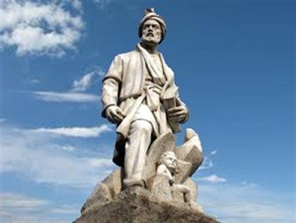 شست‌وشوی غیرعلمی مجسمه فردوسی دردسرساز شد