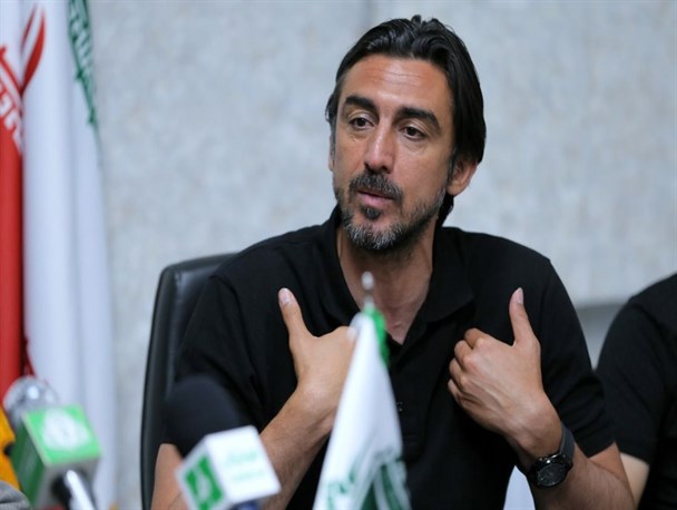 رحمتی: به درخواست‌های مالی برخی بازیکنان توجه نکردیم و از اصول‌مان کوتاه نیامدیم/ از قانون سقف قرارداد قطعاً ضرر می‌کنیم