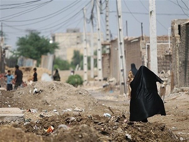 حقوق اولیه مناطق کم‌برخوردار ادا نشده است/ وجود ۴۰۰ هزار حاشیه‌نشین در اهواز