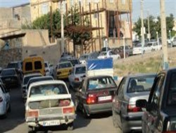 نیر همچنان گردشگر گریز/ترافیک سنگین امان مسافران را برید