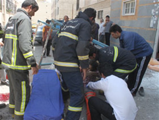 سقوط از بالابر مجتمع مسکونی، یک کشته و یک مجروح بر جای گذاشت
