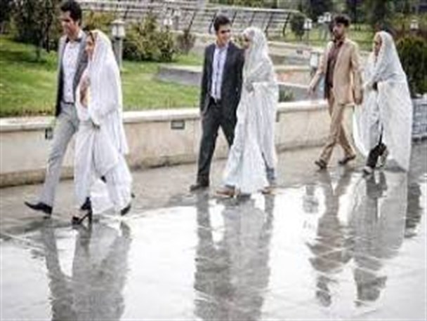 عشق جنسی جوانان، زودتر از توانایی اقتصادی شان فرامی رسد