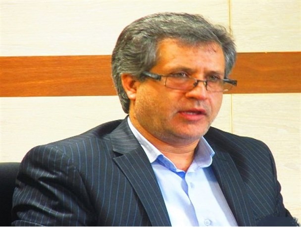 نباید با بی مدیریتی کام کشاورزان را تلخ کرد/ کشاورز، مظلوم ترین فرد جریانات اخیر بخش کشاورزی است