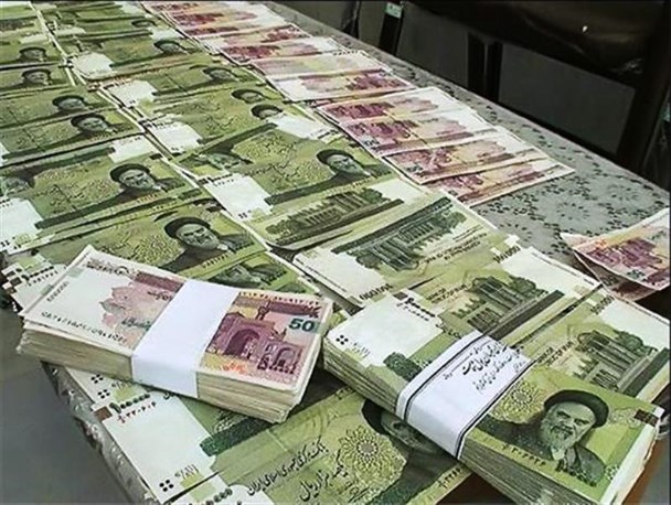 دریافت حقوق های نجومی با اصول انقلاب اسلامی منافات دارد