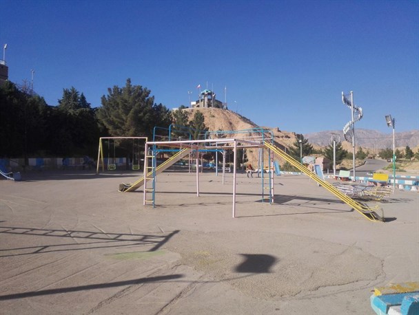 کوهساران پارک قائم؛ نیازمند پارک ایمن کودک/ از نصب 5 سازه پلی اتیلن در پارک محله های شهر تا چهره محروم پارک قائم