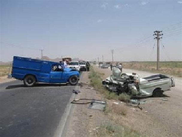 برخورد مرگبار دو خودرو وانت در اتوبان آزادگان شاهین شهر
