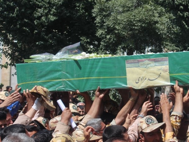 مراسم تشییع شهید مدافع حرم « محمد مرادی » در شهرضا برگزار شد/ تصاویر