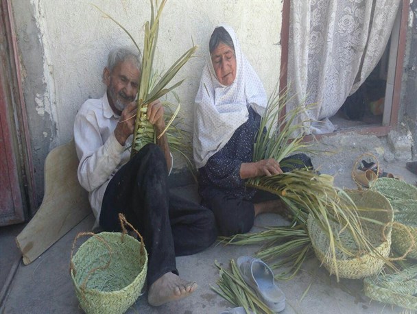 حمایت سرد مسئولان از مشاغل روستایی اردکان/ گره‌هایی که برای رزق حلال محکم‌تر می شوند