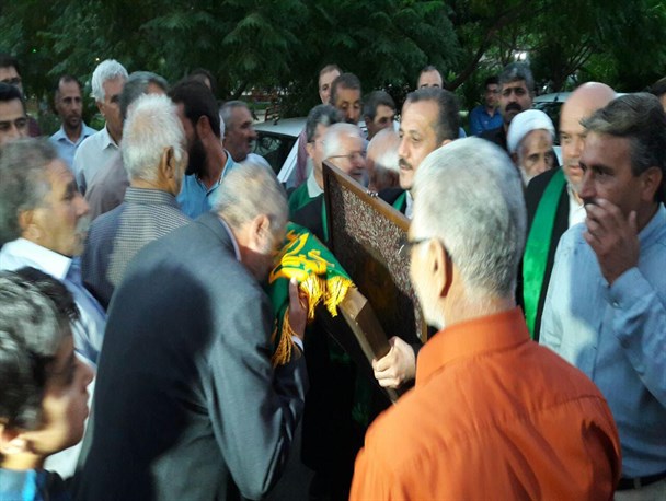 کاروان زیر سایه خورشید در گرمسار