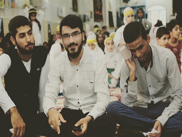 وظیفه ما صرفا طرح سؤال و پرتاب کردن یک شعار نیست!/جوانان مطالبه گر باشند