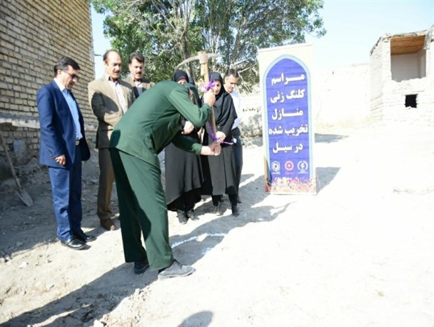 کلنگ بازسازی مناطق سیل‌زده کرمانشاه به زمین زده شد