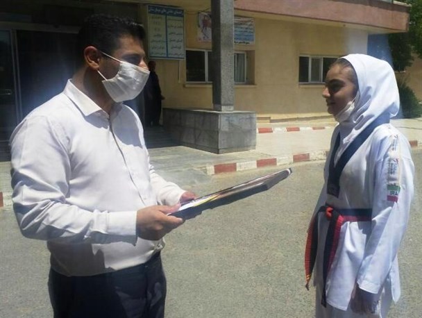 بانوی ورزشکار کُردستانی مدال طلای خود را برای خرید تجهیزات پزشکی اهدا کرد