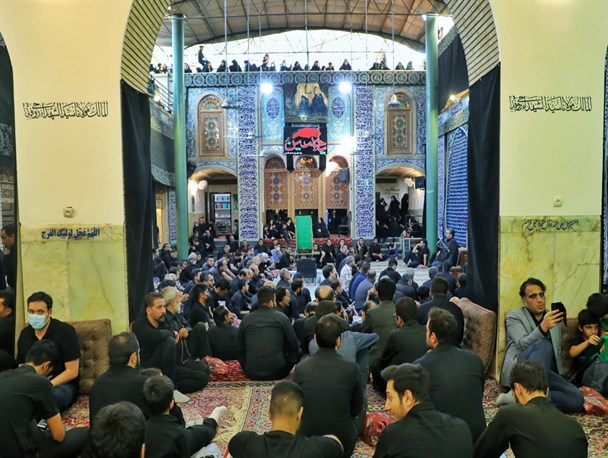 مراسم عزاداری محرم در منزل امام حسینی های یزد