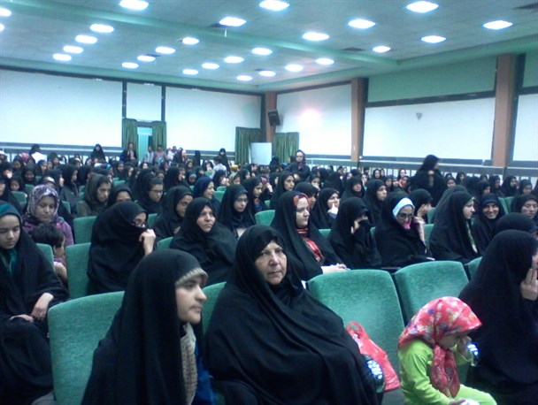خویشتن دوستی معنوی را به دختران آموزش دهید