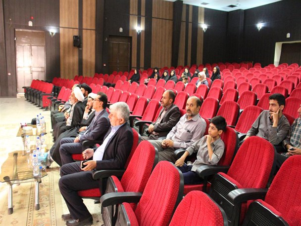 گردهمایی بزرگ امید با صندلی های خالی در اقلید+تصاویر