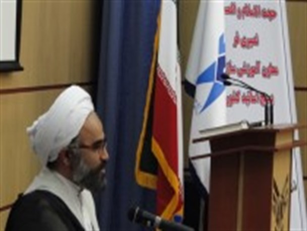 محور اصلی فعالیت استادان بسیجی مطالبات رهبری است