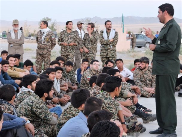 فراخوان و اجرای راهپیمائی رزم شبانه گردان عاشورا در درگز برگزار شد
