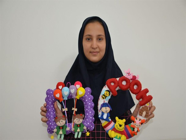 کارآفرینی هنرمند 16 ساله اردکانی با کمترین سرمایه