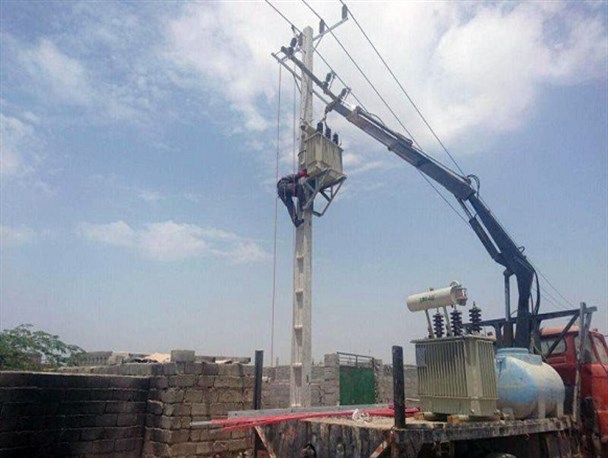نصب ۱۹۳ دستگاه ترانسفورماتور در حاشیه شهر چابهار/ ۶۸۳ خانوار از نعمت برق برخوردار شدند