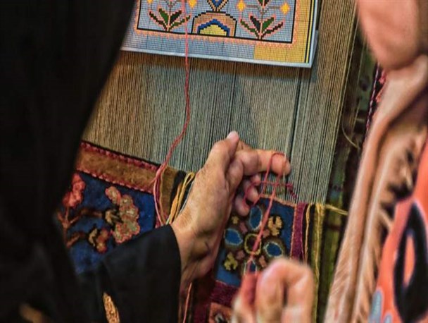 احیاء سفره‌بافی لردگان/ آموزش هنرهای صنایع دستی لازم الاجراست