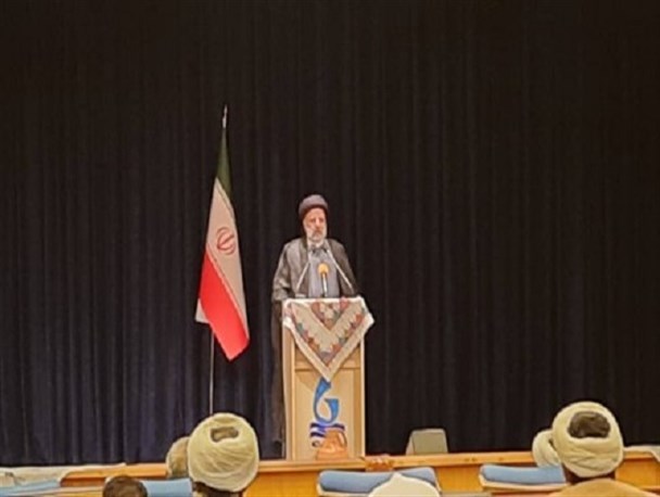 سواحل مکران ثروت ملی و بهترین منطقه برای سرمایه گذاری است/خواسته درست و به حق مردم باید پیگیری شود