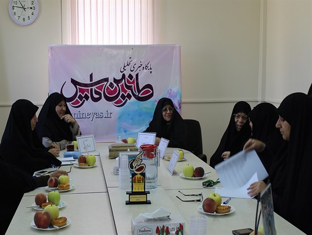 رنگ باختن معنویت در کمال‌طلبی، تفاوت زن دفاع مقدس با زنان امروزی