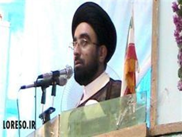 مسلمانان در برابر ایجاد تفرقه از سوی استکبار هوشیار باشند