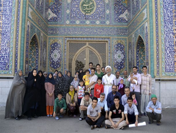 روزانه بیش از 200 نفر از حسینیه اعظم بازدید می کنند