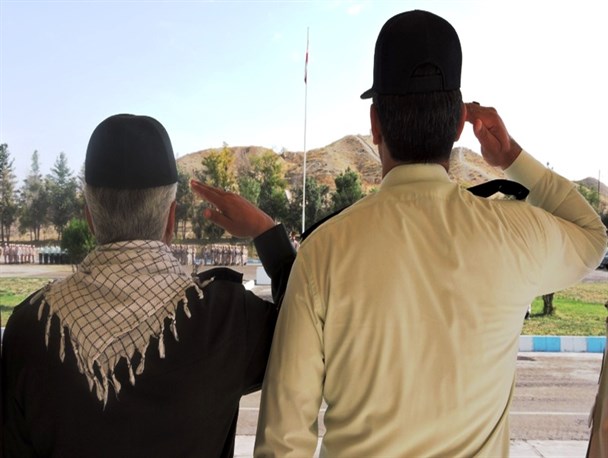 صبحگاه مشترک نیروهای انتظامی و نظامی شهرستان درگز برگزار شد+تصاویر