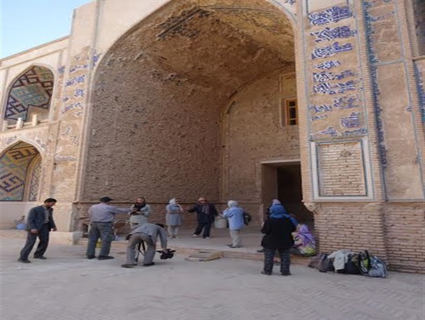 بازدید گردشگران اروپایی از جاذبه های تاریخی شهرستان خواف