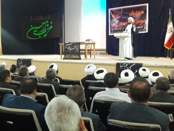 مداحان و روحانیون در ارائه مطالب از منابع موثق استفاده کنند/ دستجات عزاداری در مسیری که مقام معظم رهبری ترسیم کرده حرکت کنند