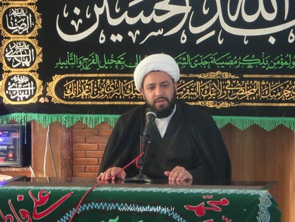 یک مدیر با خدمات خود می تواند گام های مؤثری در راه رشد معنوی خویش بردارد
