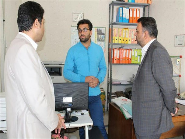 بازدید فرماندار از اجرای طرح نفوس و مسکن در ادارات و سطح شهر سرخه + تصاویر